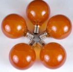 100 G50 Globe Light String Set with Orange Bulbs on White Wire